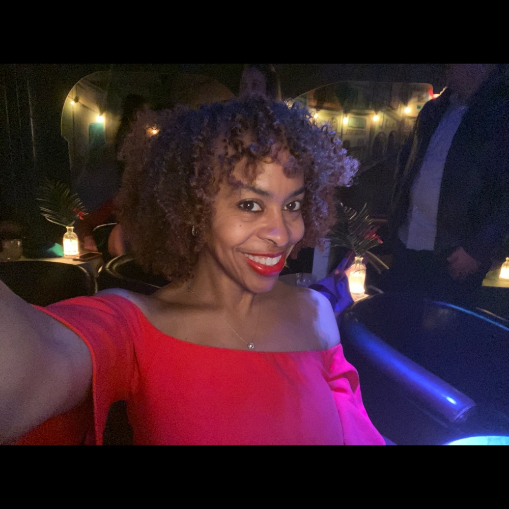 Meet your Posher, Dana